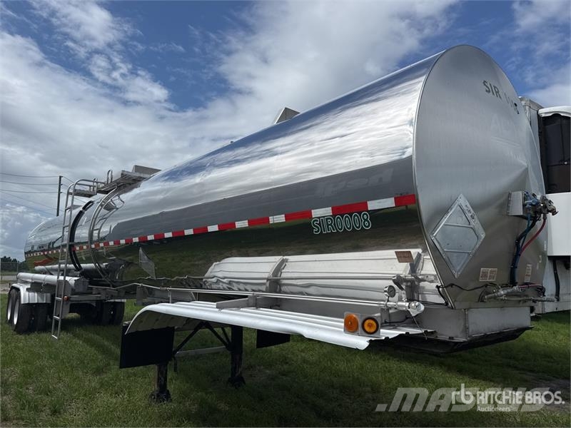 Bulk Tank International 7000 gal T/A Tanker Traile Reboques de cisternas