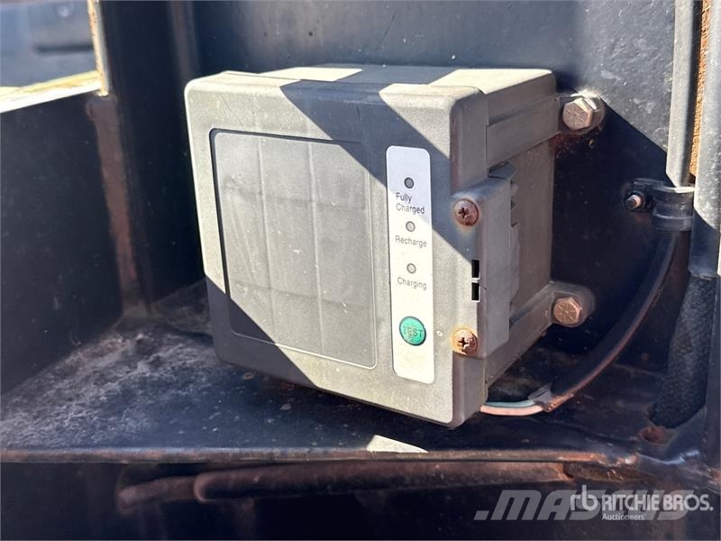 Butler 28 ft T/A Equipment Trailer Prikolice za autotransportere