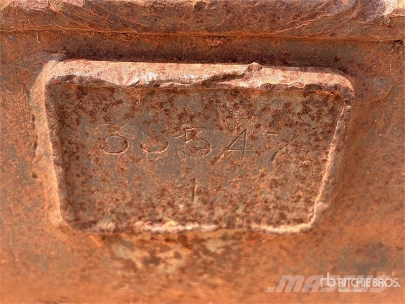 C & P & P 16 in Digging Backhoe Rear Bucket Baldes