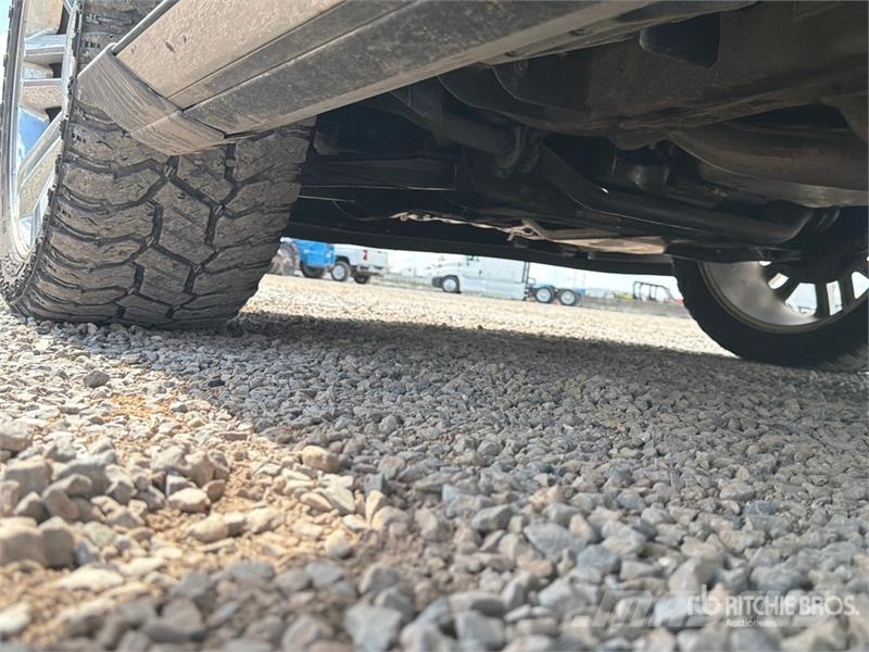 Cadillac Escalade 4x4 Hybrid SUV 汽车