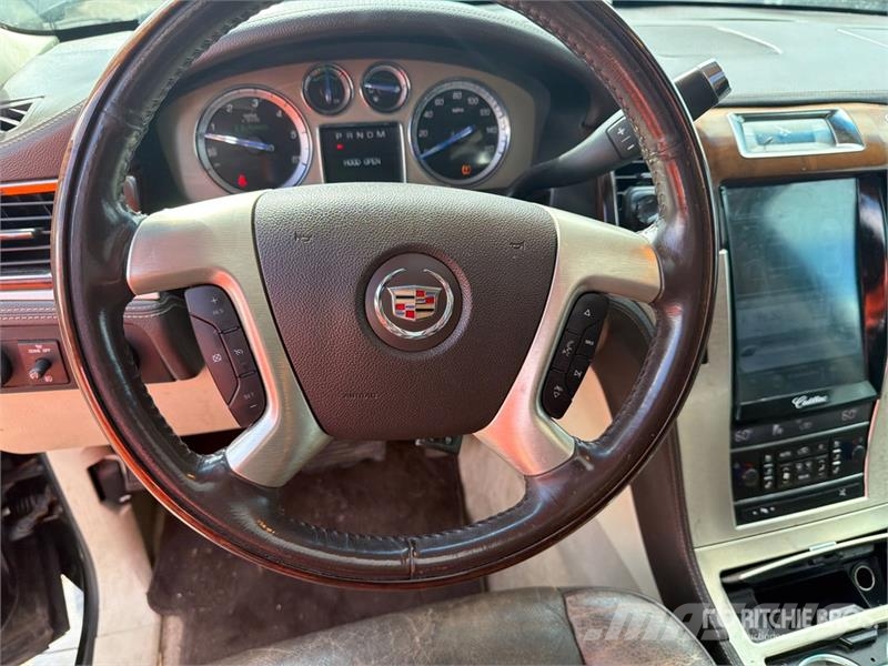Cadillac Escalade 4x4 Hybrid SUV 汽车
