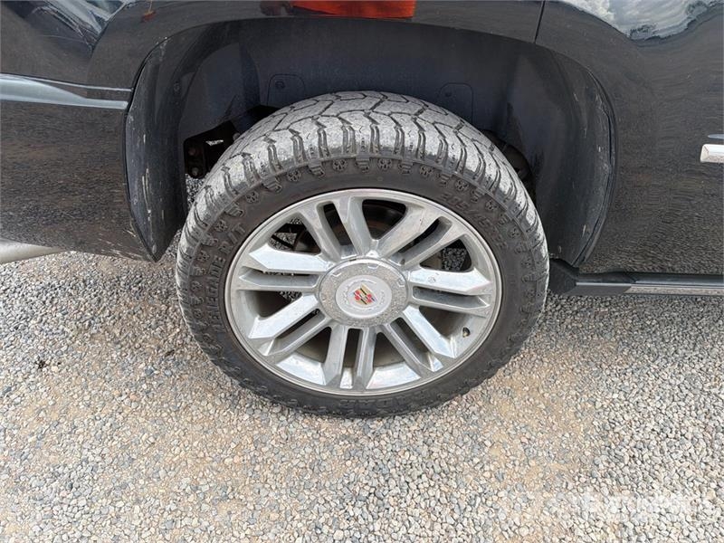 Cadillac Escalade 4x4 Hybrid SUV 汽车