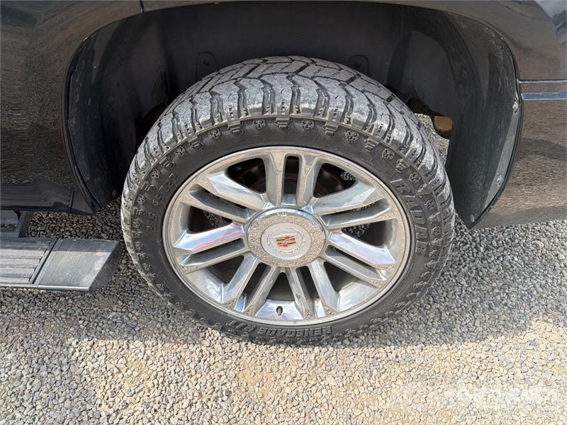 Cadillac Escalade 4x4 Hybrid SUV 汽车