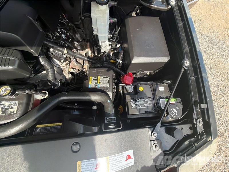 Cadillac Escalade 4x4 Hybrid SUV 汽车