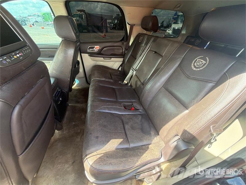Cadillac Escalade 4x4 Hybrid SUV 汽车