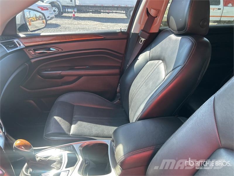 Cadillac SRX Automobili