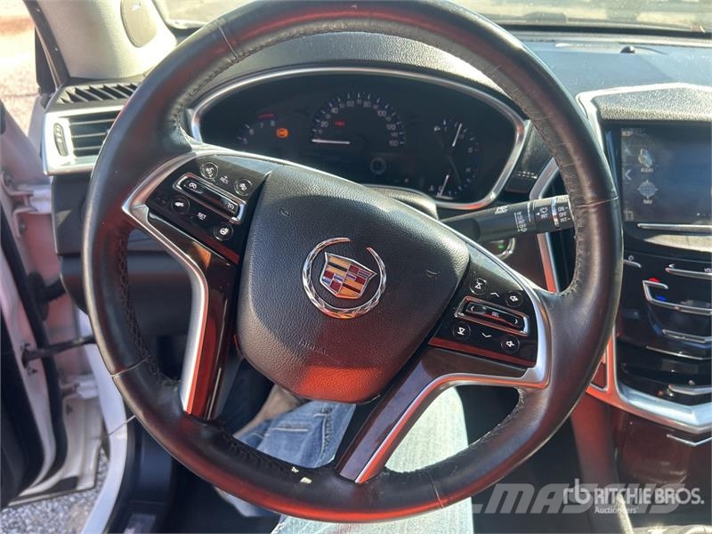 Cadillac SRX Automobili