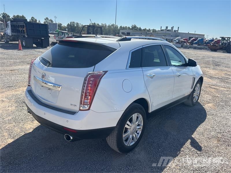 Cadillac SRX Automobili