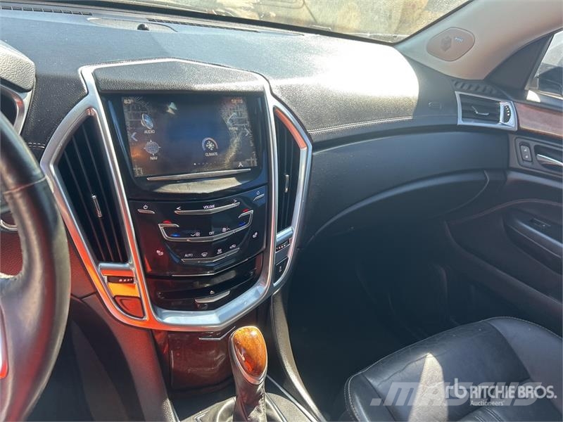 Cadillac SRX Automobili