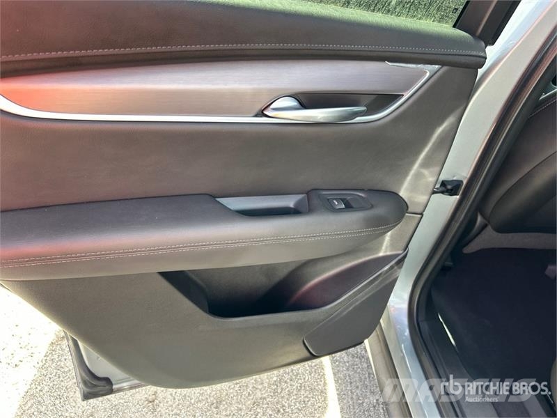 Cadillac XT5 2WD SUV Voiture