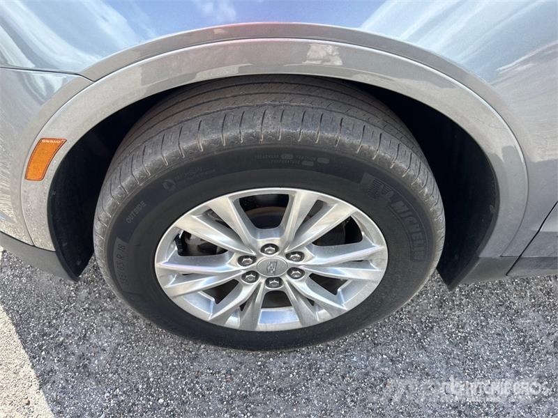 Cadillac XT5 2WD SUV Personbiler