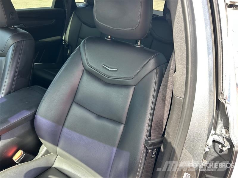 Cadillac XT5 2WD SUV Voiture