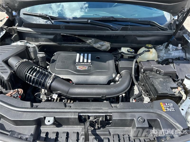 Cadillac XT5 2WD SUV Personbiler