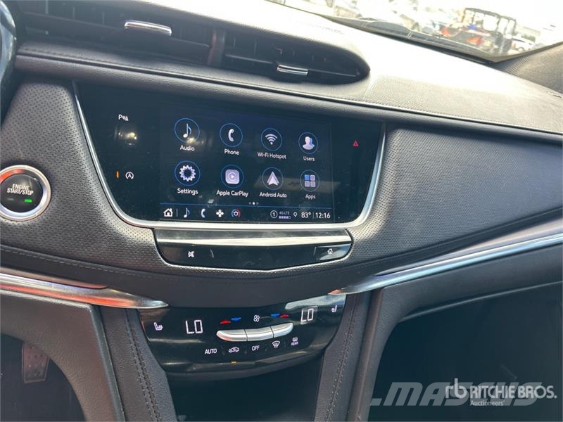 Cadillac XT5 2WD SUV Voiture