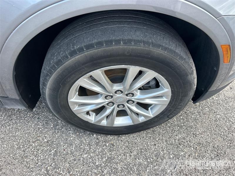 Cadillac XT5 2WD SUV Voiture