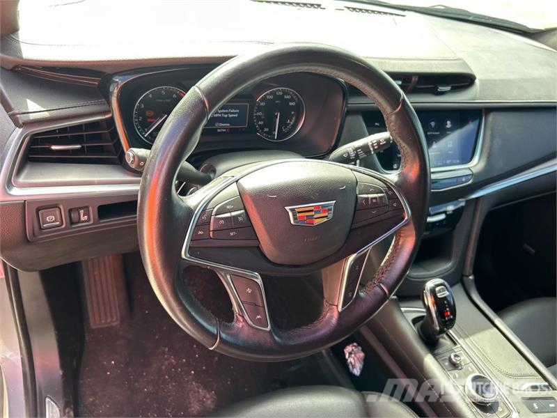 Cadillac XT5 2WD SUV Voiture