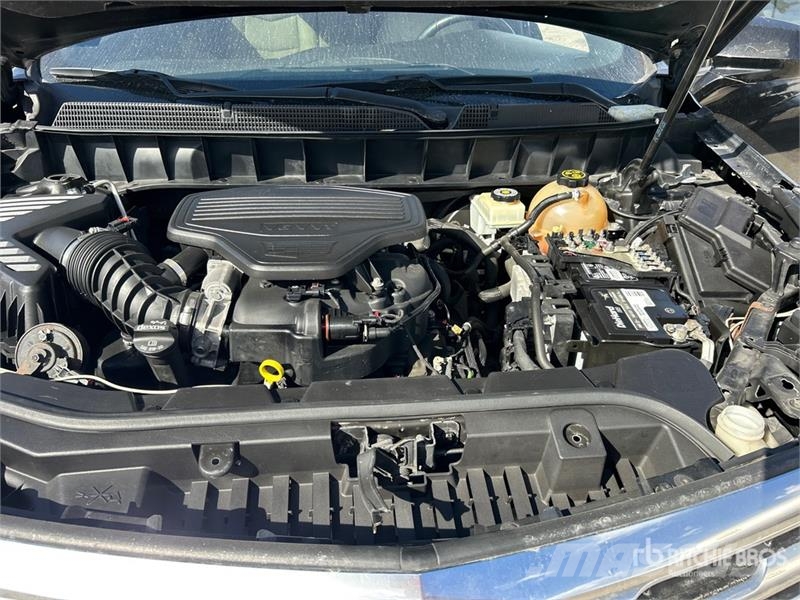 Cadillac XTS 2WD SUV 汽車