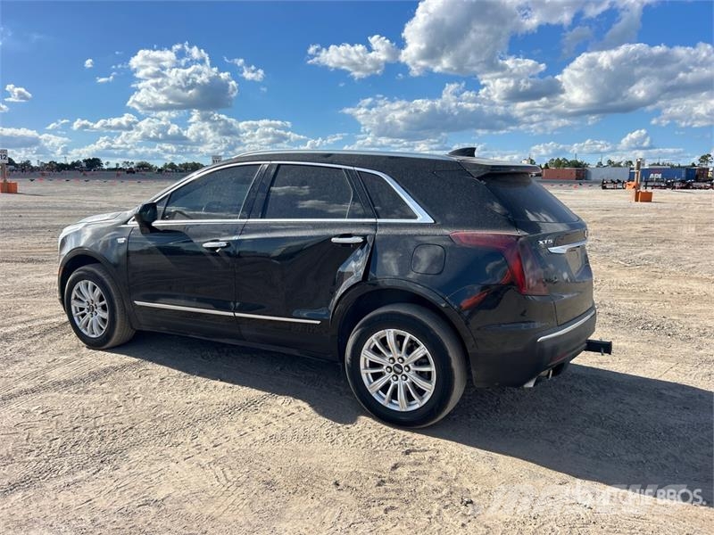 Cadillac XTS 2WD SUV 汽車