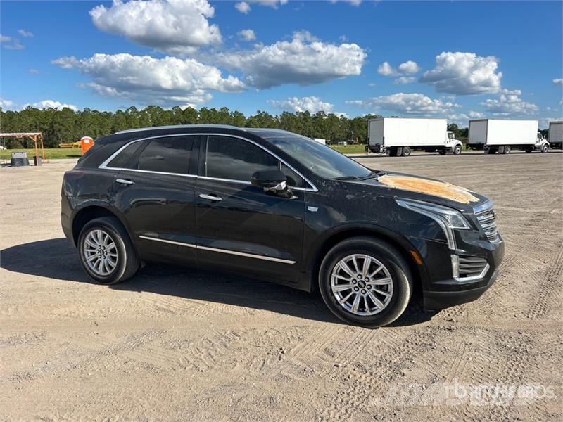 Cadillac XTS SUV Automobili