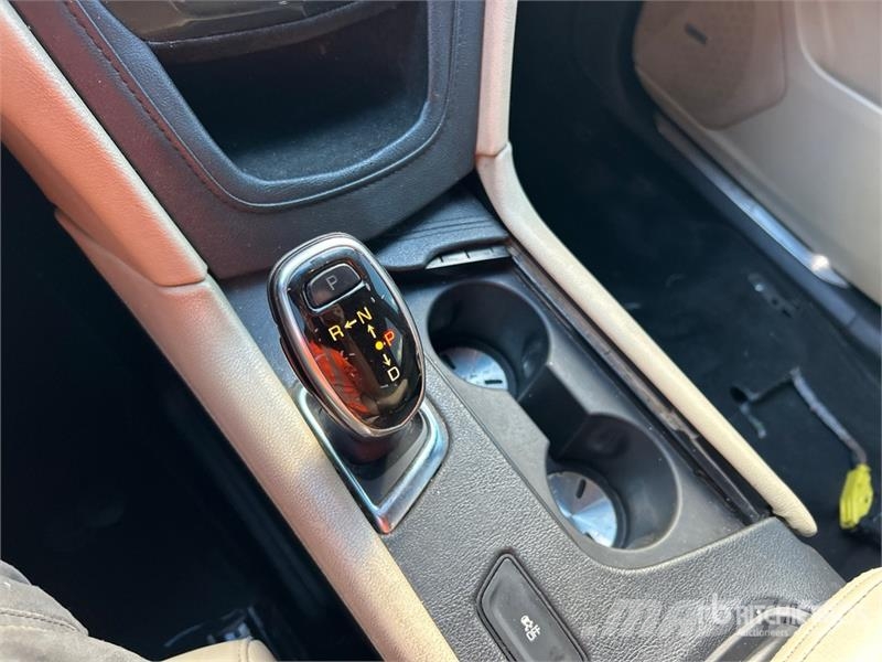 Cadillac XTS SUV Automobili