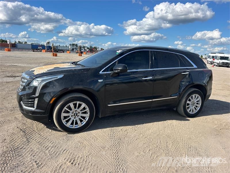 Cadillac XTS SUV Automobili