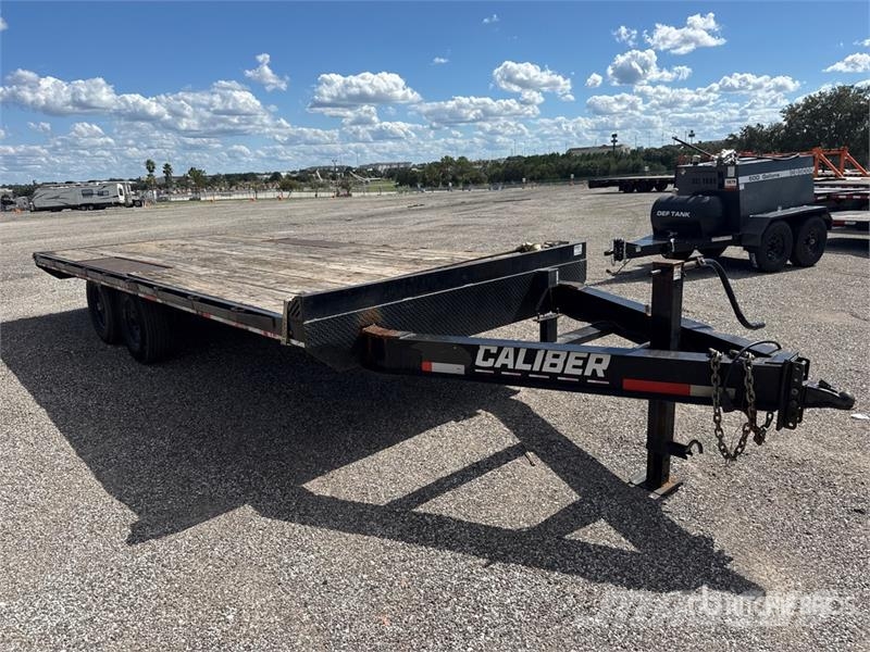Caliber EDH820 20 ft T/A Equipment Trailer Biltransporter henger