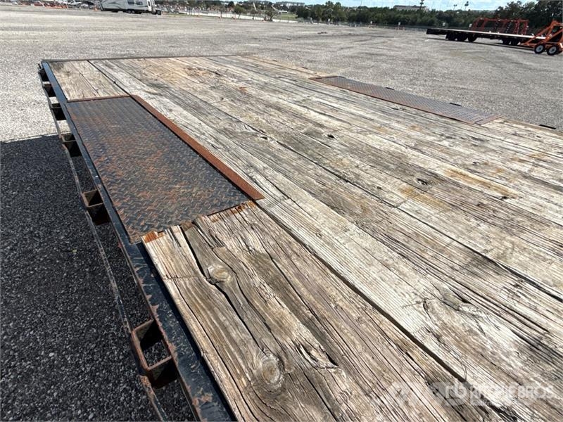 Caliber EDH820 20 ft T/A Equipment Trailer Biltransporter henger