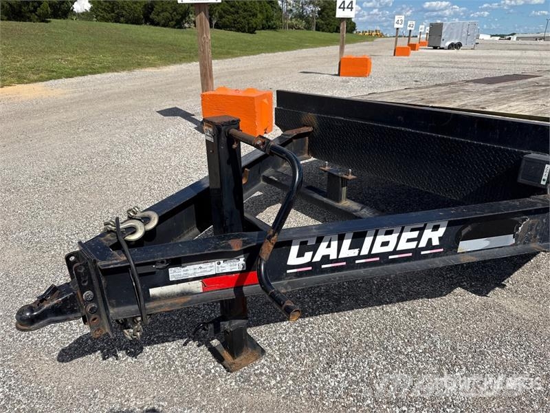 Caliber EDH820 20 ft T/A Equipment Trailer Biltransporter henger