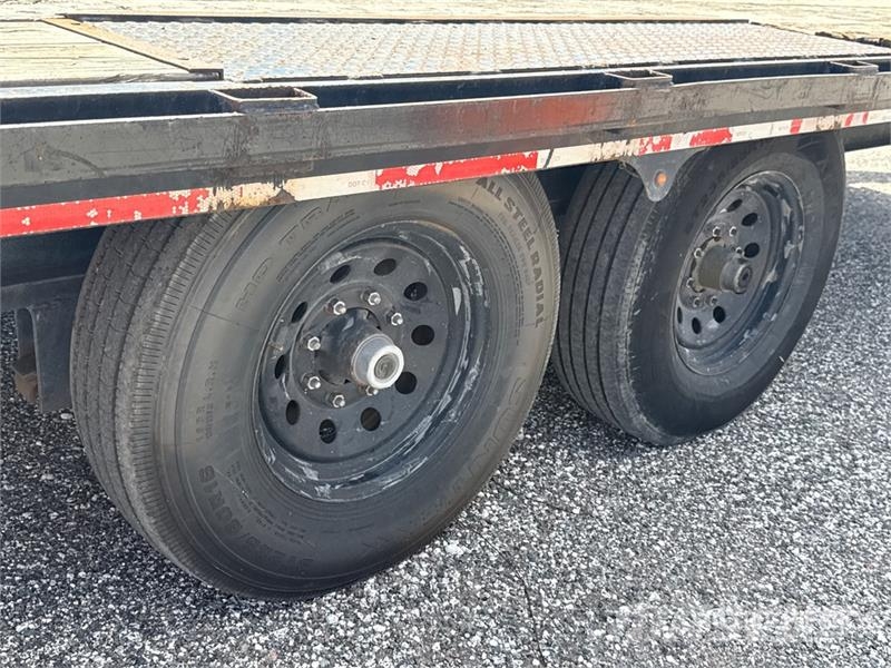 Caliber EDH820 20 ft T/A Equipment Trailer Biltransporter henger