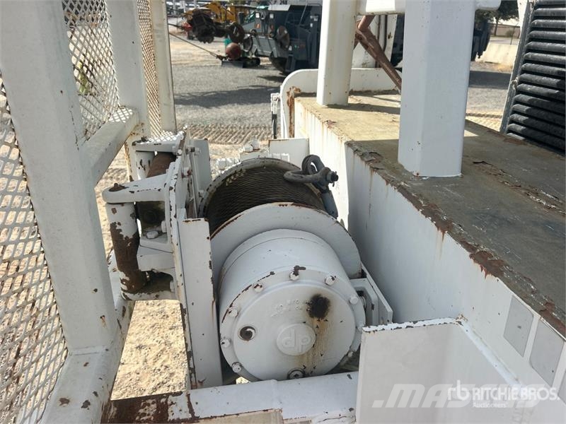 Camoplast GT3000 Crawler Carrier Aerial Lift w/ Terex Hi-Ran 建設機械 - その他