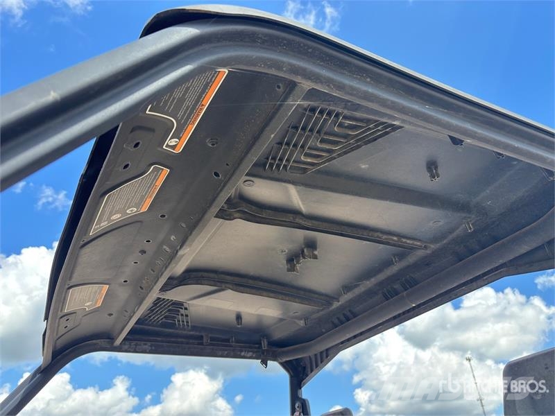 Can-am 6XKA 4x4 Utility Vehicle Maszyny komunalne