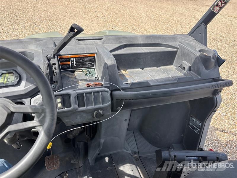 Can-am 6XKA 4x4 Utility Vehicle Maszyny komunalne