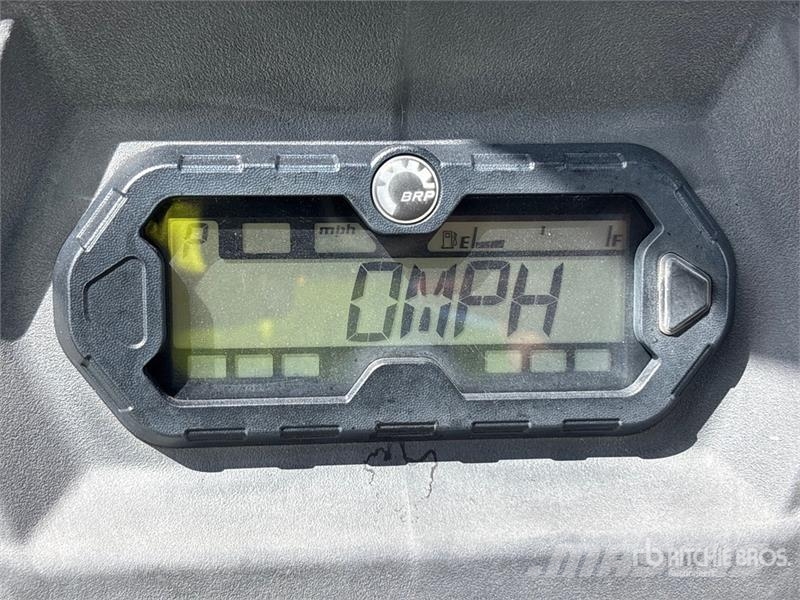 Can-am 6XKA 4x4 Utility Vehicle Maszyny komunalne