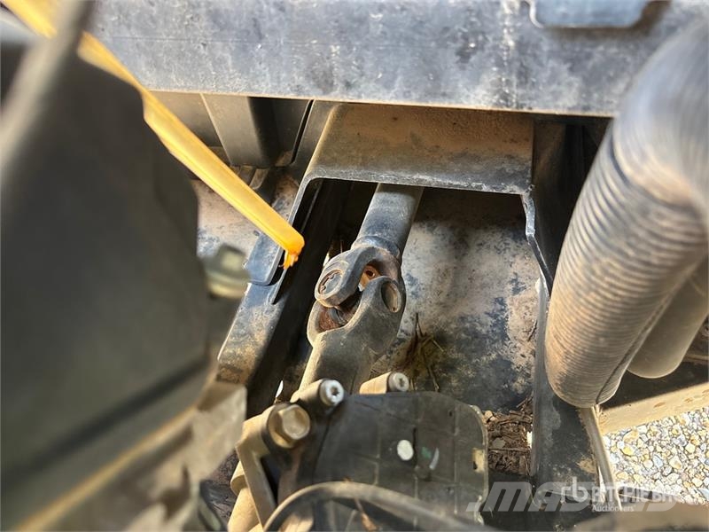 Can-am 6XKA 4x4 Utility Vehicle Maszyny komunalne