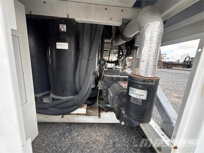 Caps PCHH-230TC-0NN0 230 ton Water Chiller Other components