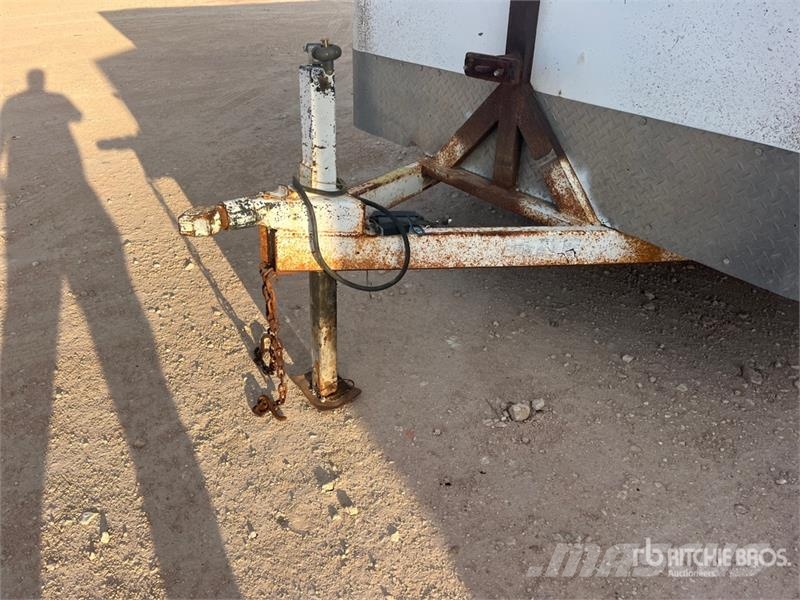Cargo 14 ft T/A Enclosed Trailer Прицепы-фургоны