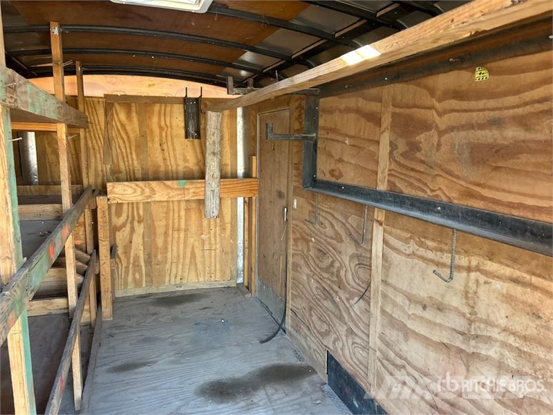 Cargo Mate TXB5716TA3 16 ft T/A Enclosed Trailer Rimorchi cassonati