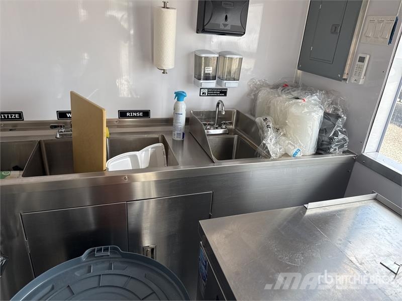 Cargo United 14 ft T/A Food Concession Trailer Ostale prikolice