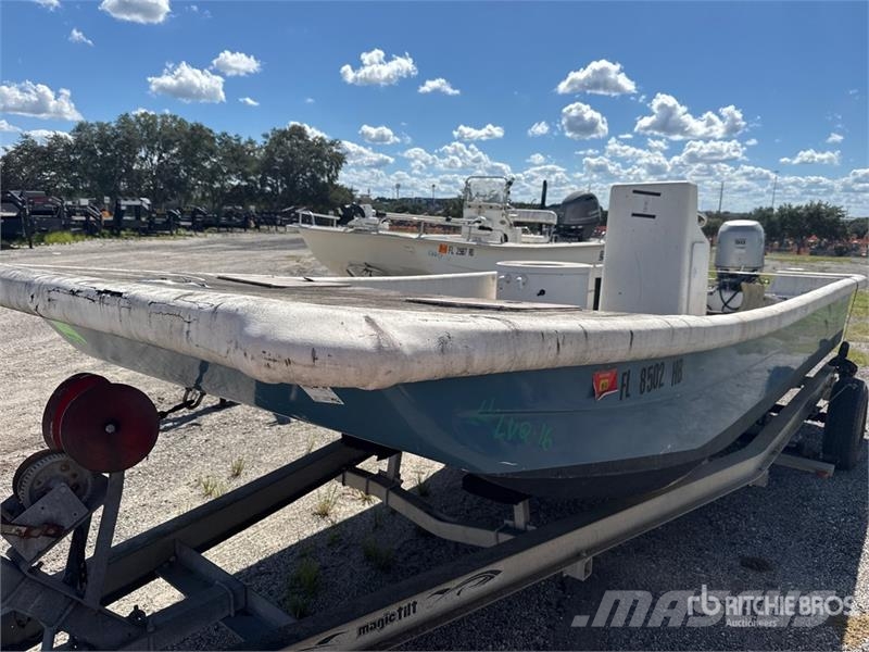 Carolina Skiff Bay Boat Drugi deli