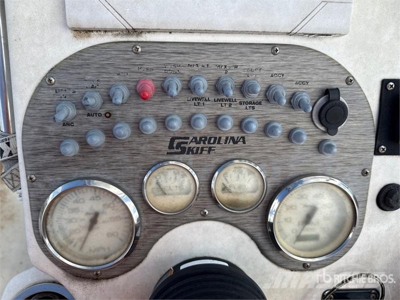  Carolina Skiff Bay Boat مكونات أخرى