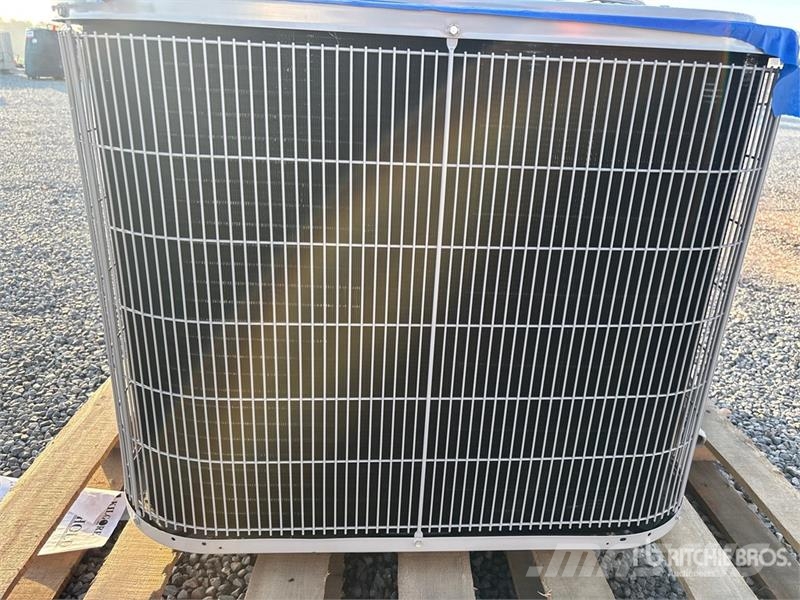 Carrier 24ABB360A062011 3 ton Air Conditioner (Unused) Оборудване за отопление и размразяване