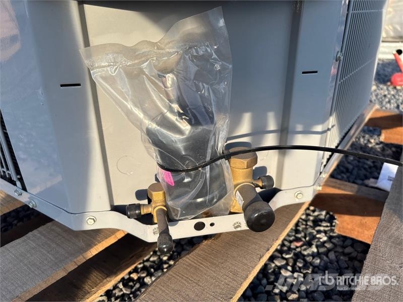 Carrier 24ABB360A062011 3 ton Air Conditioner (Unused) Оборудване за отопление и размразяване