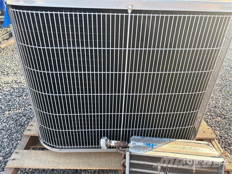 Carrier 24ABB360A062011 3 ton Air Conditioner (Unused) Оборудване за отопление и размразяване