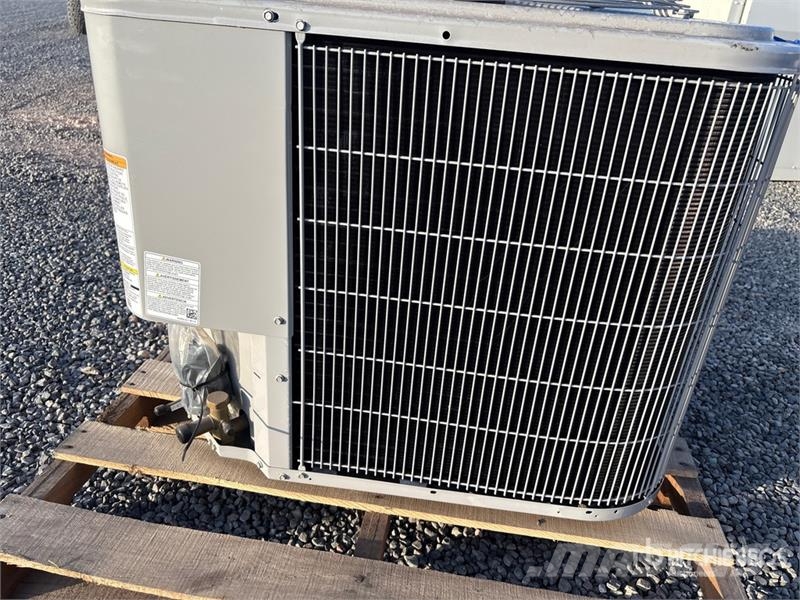 Carrier 24ABB360A062011 3 ton Air Conditioner (Unused) Оборудване за отопление и размразяване