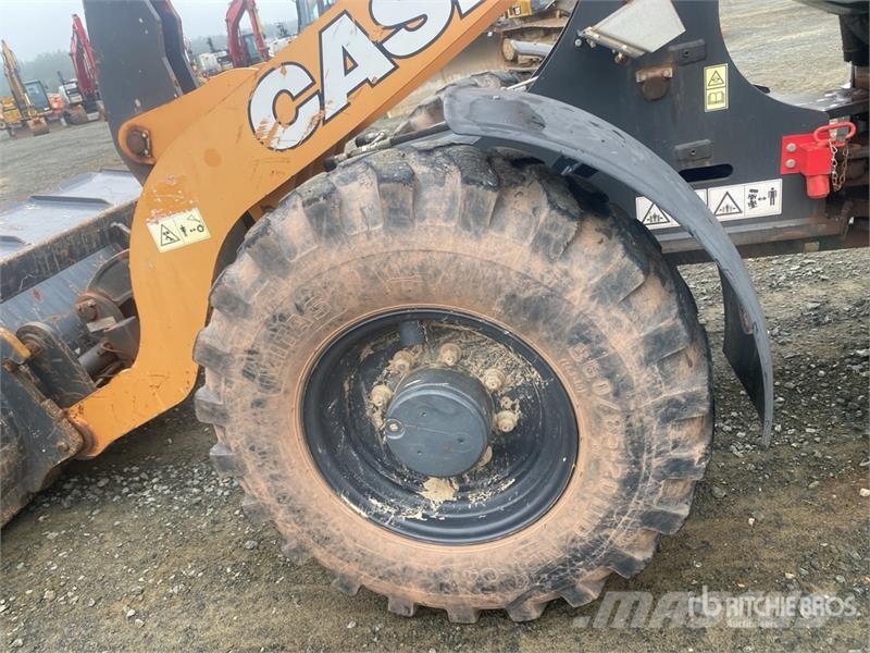 CASE 321F Wielladers