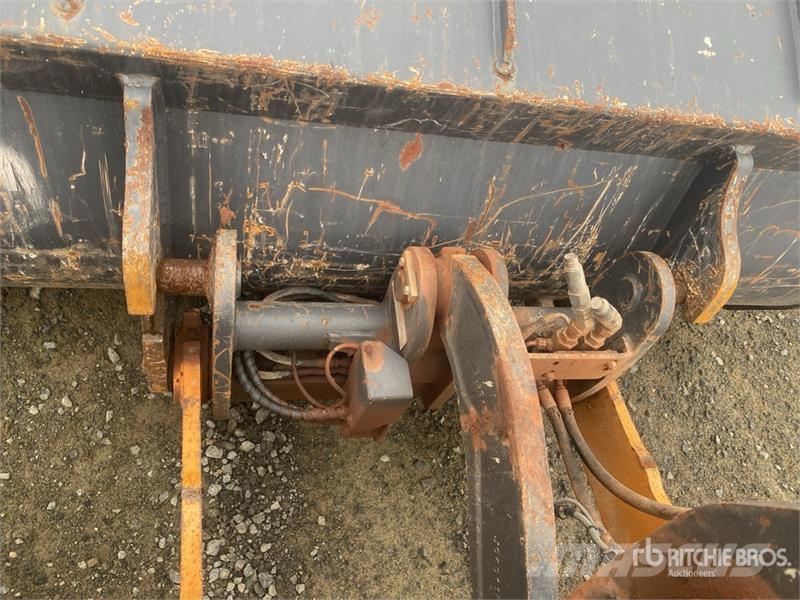 CASE 321F Wielladers