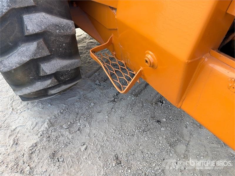 CASE 4x2 Rough Terrain Forklift Tereptargonca