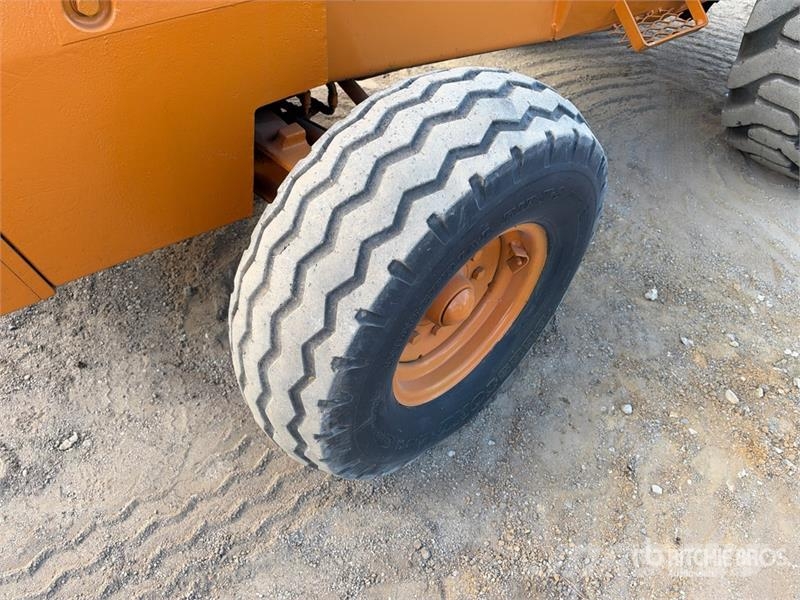 CASE 4x2 Rough Terrain Forklift Tereptargonca