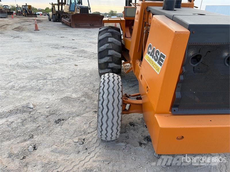 CASE 4x2 Rough Terrain Forklift Tereptargonca