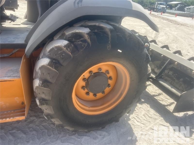 CASE 570N EP 4x4 Landscape Loader Chargeuse sur pneus